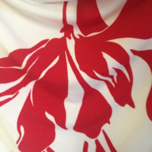 LVL X White and Red Bodycon Tube Dress - Picture 3 of 4